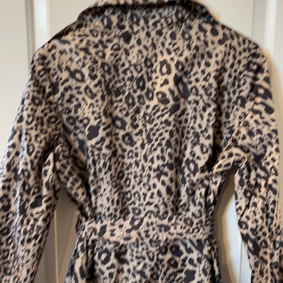 Stunning Rain Coat size Large - Picture 7 of 12